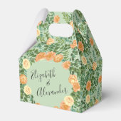 桃とライトグリーンの芍薬とローズのフラワーリング フェイバーボックス (正面サイド)