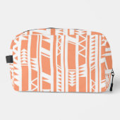 桃と白の部族プリント模様 ドップキット (正面)