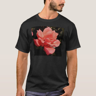 桃のバラと露 Tシャツ