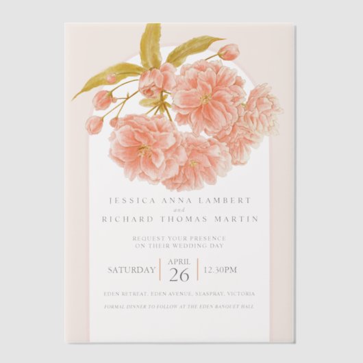 桃の木の花の水の色の写真結婚のアーチ ベラム紙招待状 (正面)