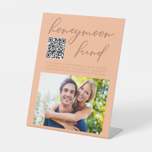 桃タイポグラフィ結婚写真新婚旅行ファンド 台座サイン (正面)