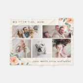 桃数々のの花を持つ母の写真立て フリースブランケット (正面(横))