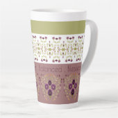 桃色と緑の繊細な模様 カフェラテマグ (右アングル)