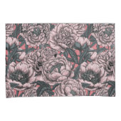 桃色の牡丹の花と蛾 枕カバー (正面右)
