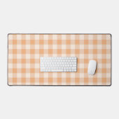 桃色の白チェック柄のギンガム模様 デスクマット (キーボード&マウス)