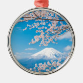桜が付いている富士山の眺め メタルオーナメント (正面)