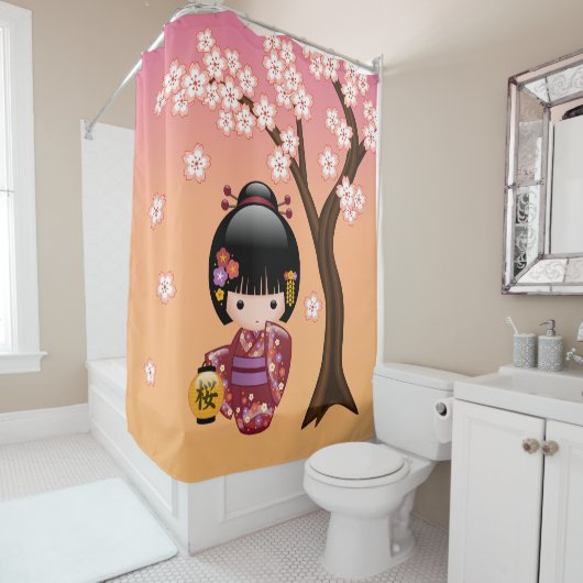 桜こけし人形芸者ガールオンイエロー シャワーカーテン (インサイチュ)