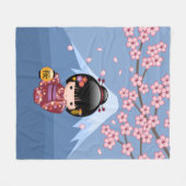 桜こけし人形 – かわいい日本の芸者ガール フリースブランケット (正面(横))