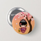桜こけし人形 – 芸者ガールオンピーチ 缶バッジ (正面&裏面)
