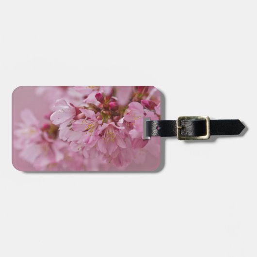 桜さくらんぼ花ピンク淡い色のリフレクション ラゲッジタグ (正面横)