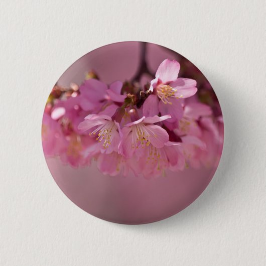 桜さくらんぼ花繊細なピンクブーケ 缶バッジ (正面)