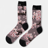 桜のチャーミングアートとカスタムネーム ソックス (左)
