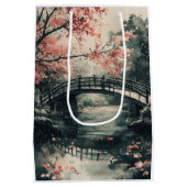桜の橋の墨絵風景 (1) ミディアムペーパーバッグ (裏面)