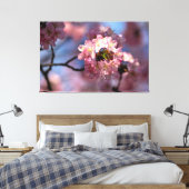 桜の花の丸い房が満開だ キャンバスプリント (インサイチュ (寝室))