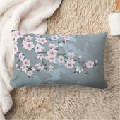 桜の花の淡いピンクと青 ランバークッション (ブランケット)