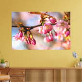 桜の花びらに舞う光と影の戯れ キャンバスプリント (インサイチュ (リビング))