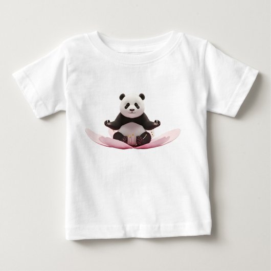 桜の花びらの上の瞑想する赤ちゃんパンダ ベビーTシャツ (正面)