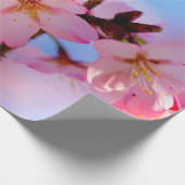 桜の花を縦の小枝に ラッピングペーパー (角)