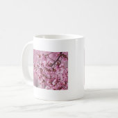 桜の花 淡いピンクの層 コーヒーマグカップ (正面左)
