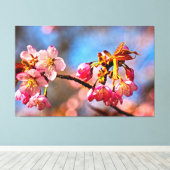 桜の蕾が春の開花に向けて準備ができた キャンバスプリント (インサイチュ (ウッドフロア))