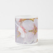 桜-日本のさくらんぼ フロストグラスマグカップ (中央)