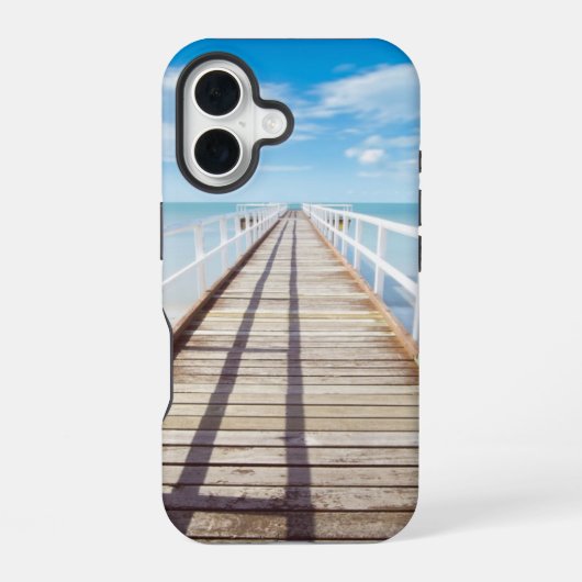桟橋からの海の眺め iPhone 16ケース (裏面)