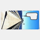 桟橋のサムスンの電話ケースを見下ろす SAMSUNG GALAXYケース (裏面横)