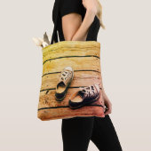 桟橋のスニーカー トートバッグ (クローズアップ)