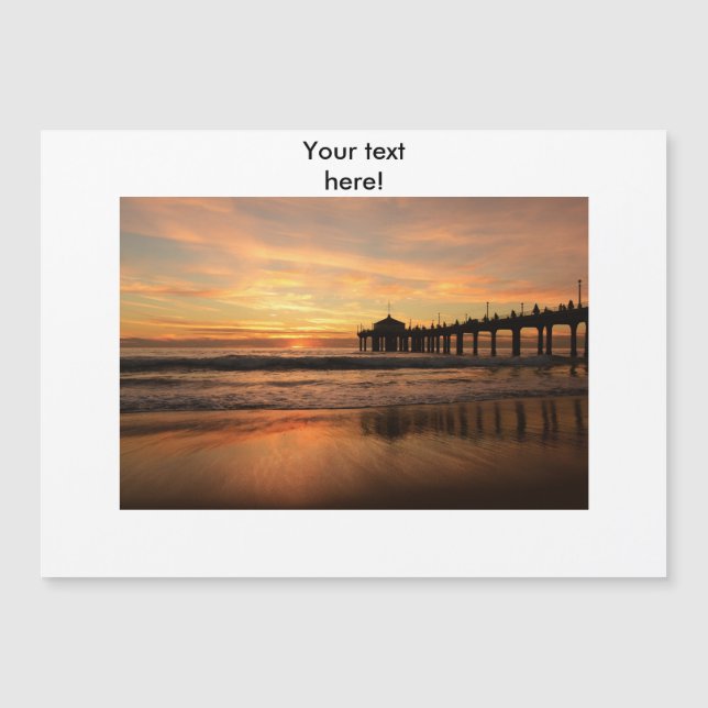 桟橋のビーチの日没 (正面)