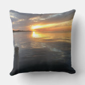 桟橋の夕日 クッション (裏面)
