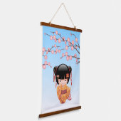 梅こけし人形 - 日本の芸者さんブルー 吊り下げ型タペストリー (傾斜あり)