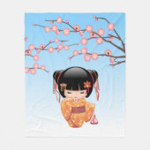 梅こけし人形 – 日本の芸者ガールブルー フリースブランケット (正面)