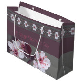 梅の繊細な花デザイン ラージペーパーバッグ (正面アングル)
