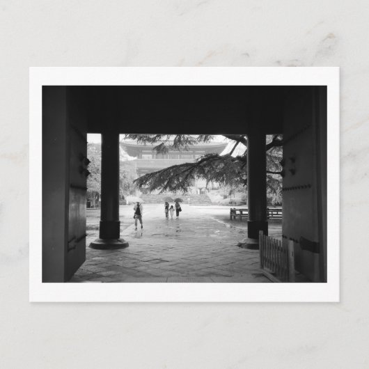 梅雨の季節: 東京・増上寺 ポストカード (正面)