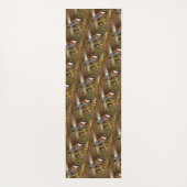 梨に栗の実が付いたかわいい《鳥》アメリカゴガラ ヨガマット (裏面)