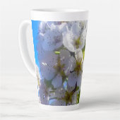 梨の花の枝 カフェラテマグ (左アングル)