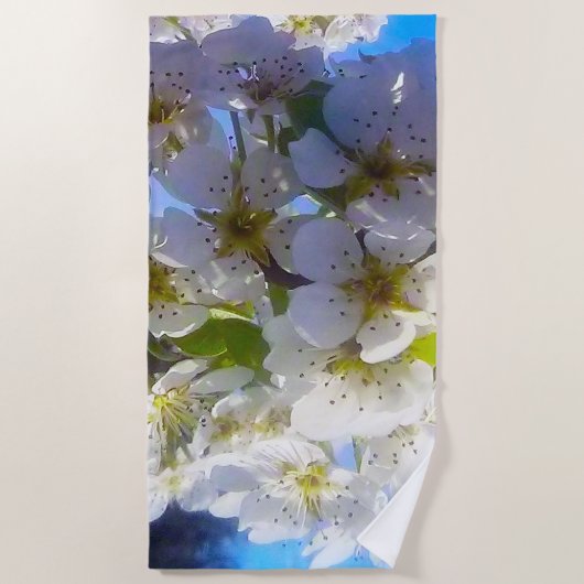 梨の花の枝 ビーチタオル (正面)