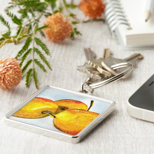 梨は黄色い水色の果実をつける キーホルダー (側面)