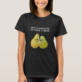 梨を持っている Tシャツ
