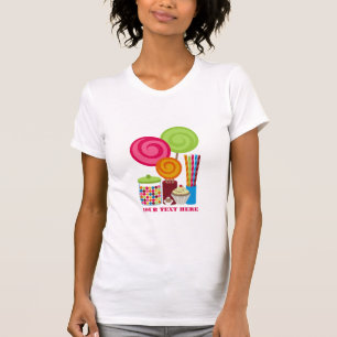 棒つきキャンデーのGumballsのチョコレート・キャンディのカップケーキ Tシャツ
