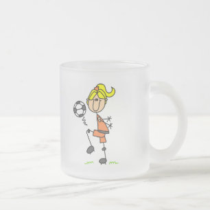 棒の姿のサッカーのTシャツおよびギフト フロストグラスマグカップ