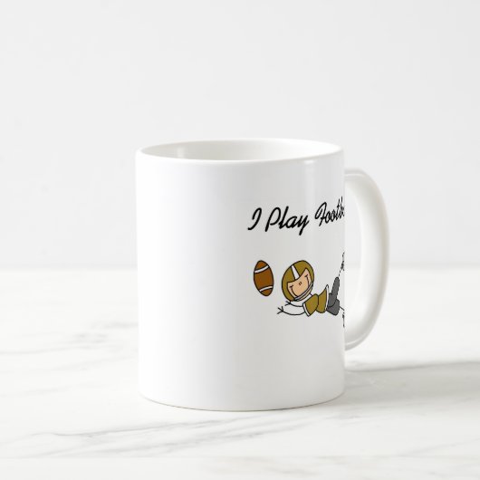 棒の姿のフットボール-金ゴールドのTシャツおよびギフト コーヒーマグカップ (正面右)