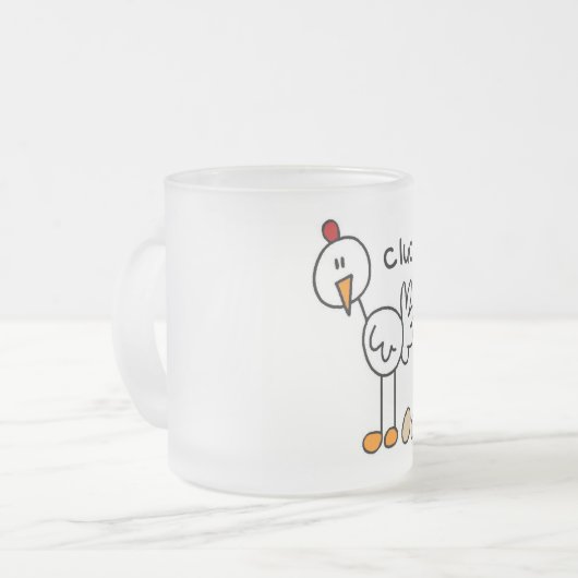 棒の姿の鶏のTシャツおよびギフト フロストグラスマグカップ (正面左)