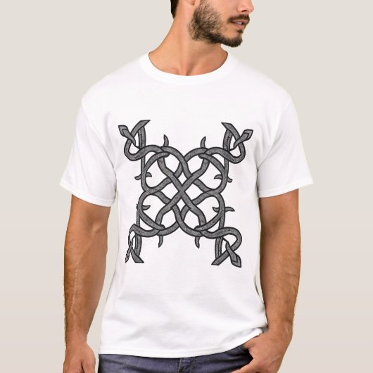 棘と蔦のケルト模様 Tシャツ (正面)