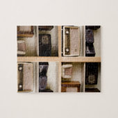 棚の古いヴィンテージの50年代のラジオ ジグソーパズル (横)