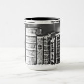 棚の古書のマグカップ マグカップ (中央)