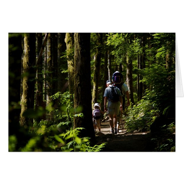 森で歩くこと (正面横)