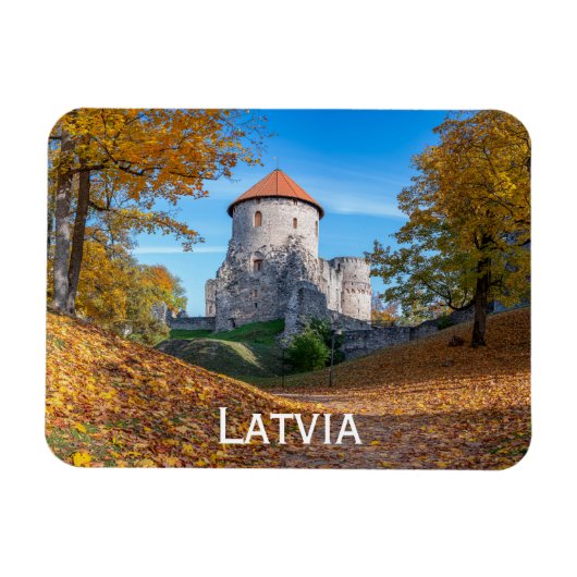 森に囲まれた中世の城 マグネット (横)