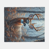 森に立つホワイトテールバック フリースブランケット (正面(横))