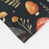 森のキノコとシダ フリースブランケット (角)